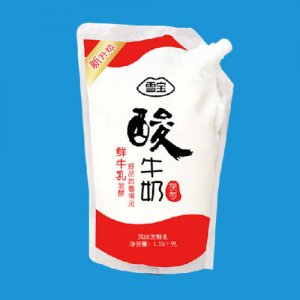雪寶自立袋茯苓酸牛奶