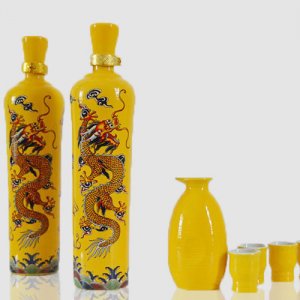曹皇盛世龍騰白酒
